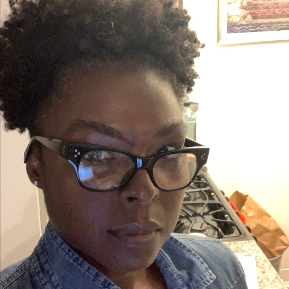 Meet your Posher, Bahia